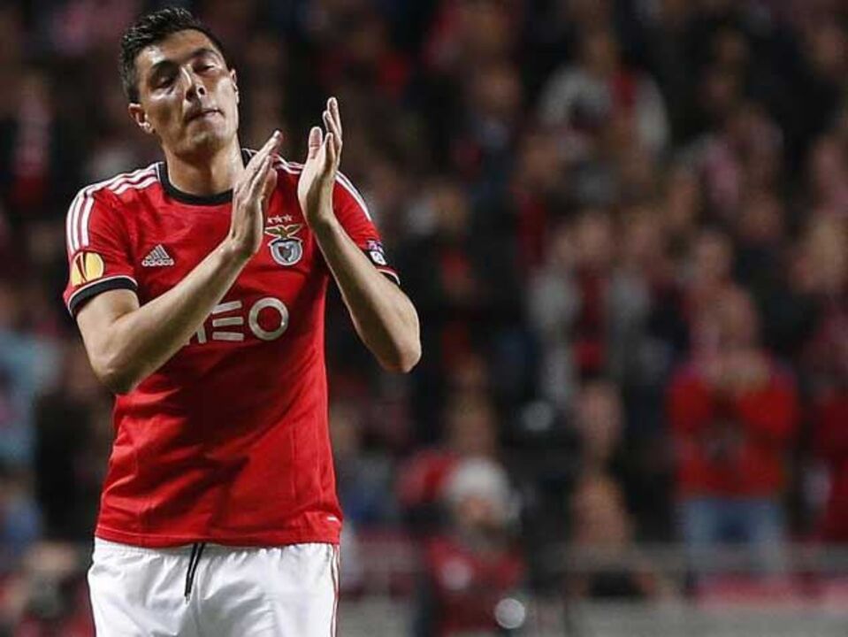 Trabzonspor já fez proposta por Cardozo