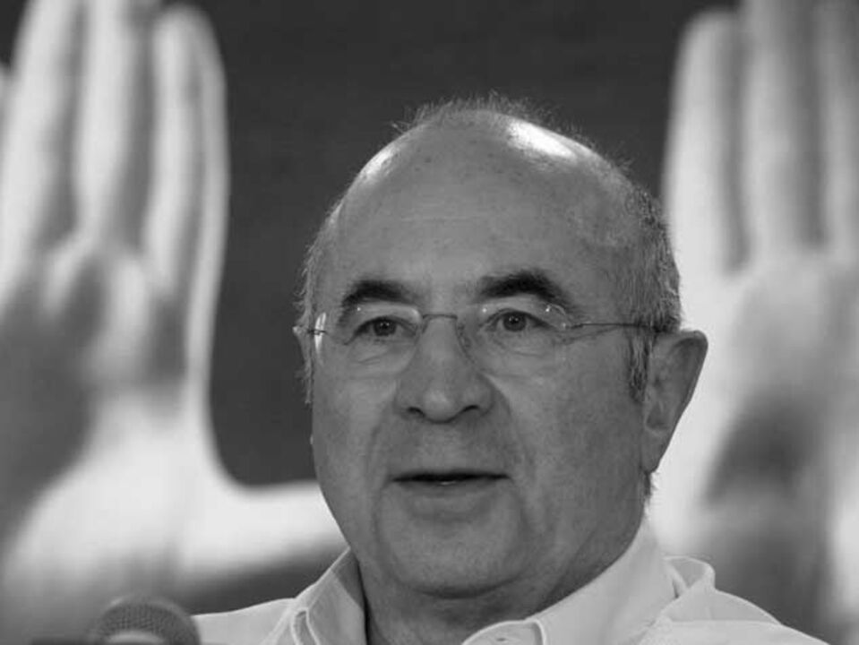 Morreu o ator Bob Hoskins