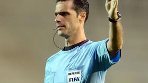 Xistra entrega bola do título a instituição da Covilhã