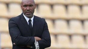 Benfica B-Farense, 0-2: Algarvios superiores no Seixal