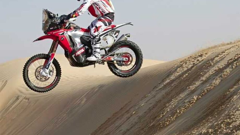 Abu Dhabi Desert Challenge: Paulo Gonçalves mantém 3.º posto