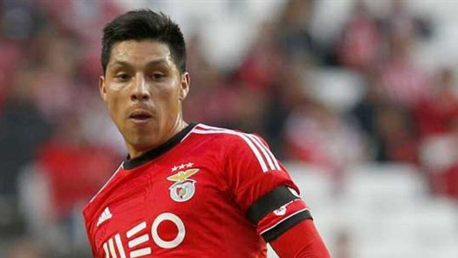 Um bicho de 3 cabeças