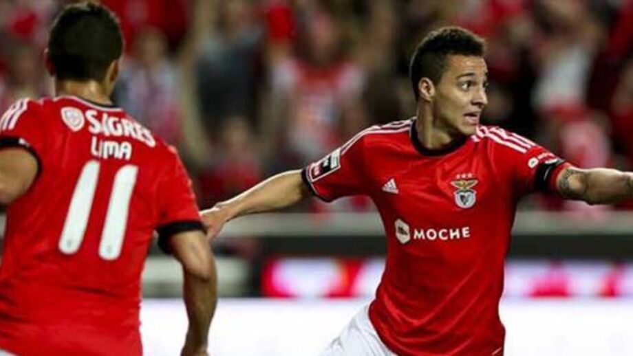 Atacar final mantendo hábito goleador