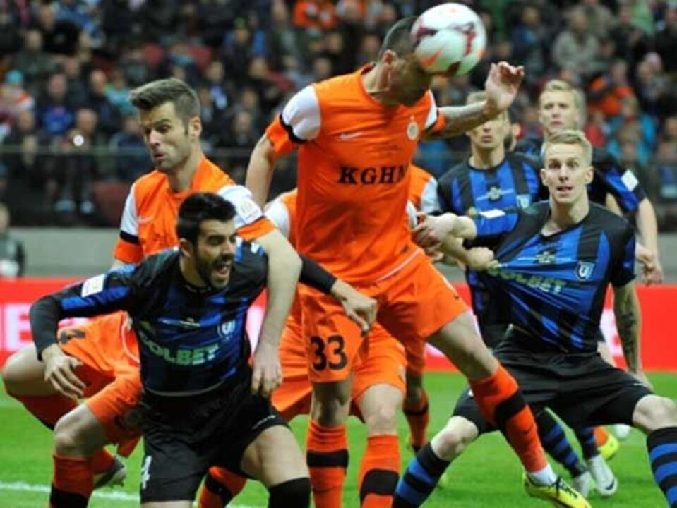 Polónia: Duo português conquista Taça