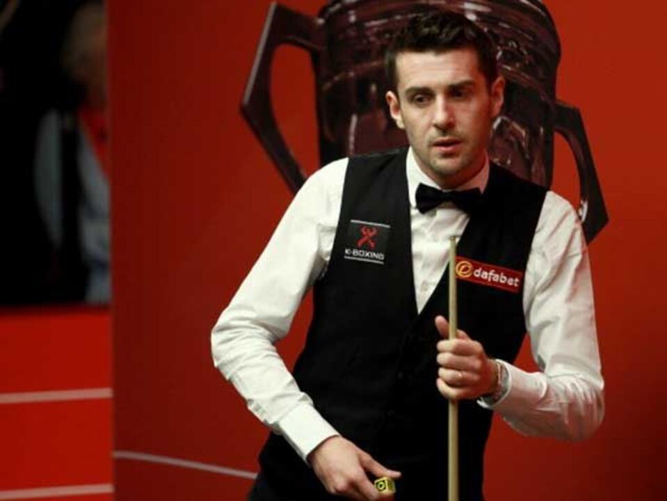 Snooker: Selby junta-se a O'Sullivan na final do Mundial