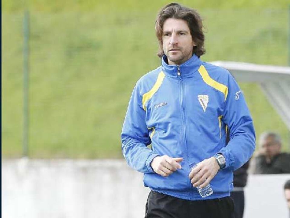 Oliveirense-Atlético, 3-2: Lisboetas despromovidos