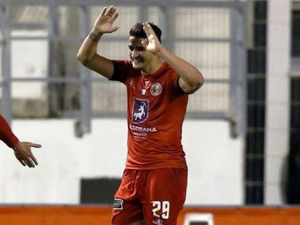 Ac. Viseu-Santa Clara, 0-1: Açorianos festejam permanência