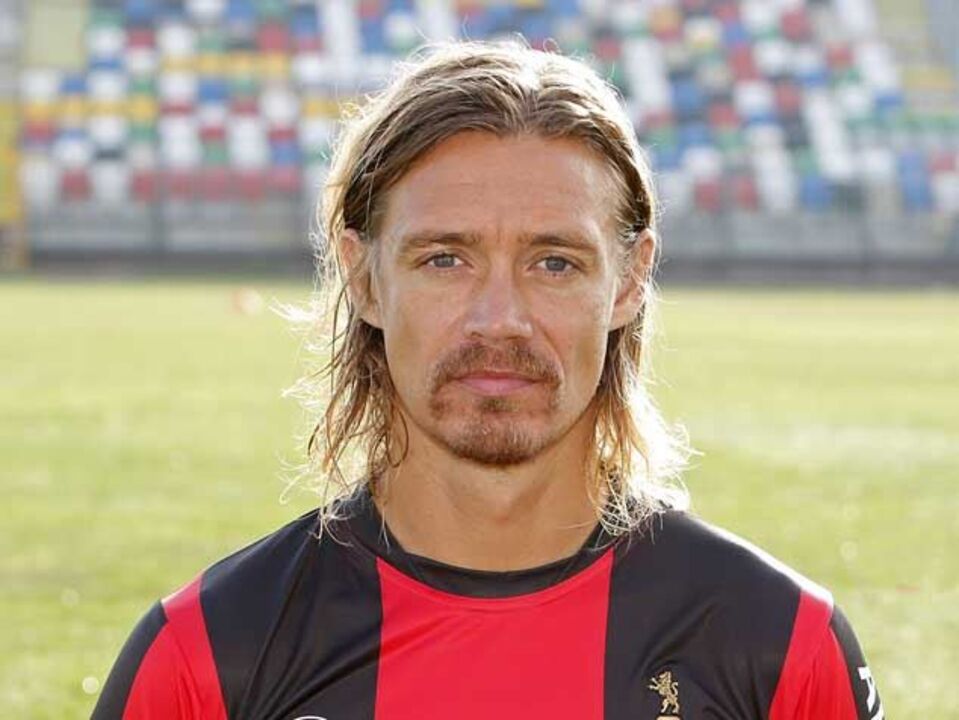 Kroldrup mantém acesa a luz algarvia