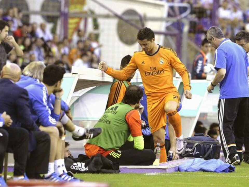 Cristiano Ronaldo foi substituído por "precaução"