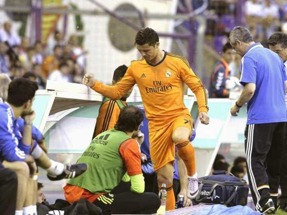 Ronaldo faz corrida após ter saído por precaução 