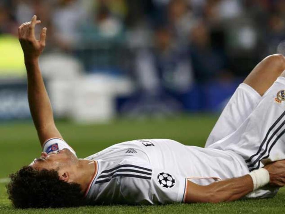 Pepe com lesão muscular de grau 1