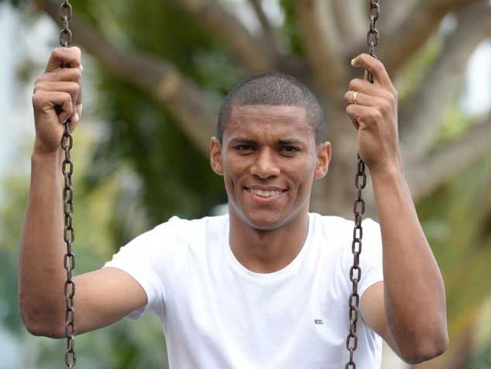 Derley também interessa