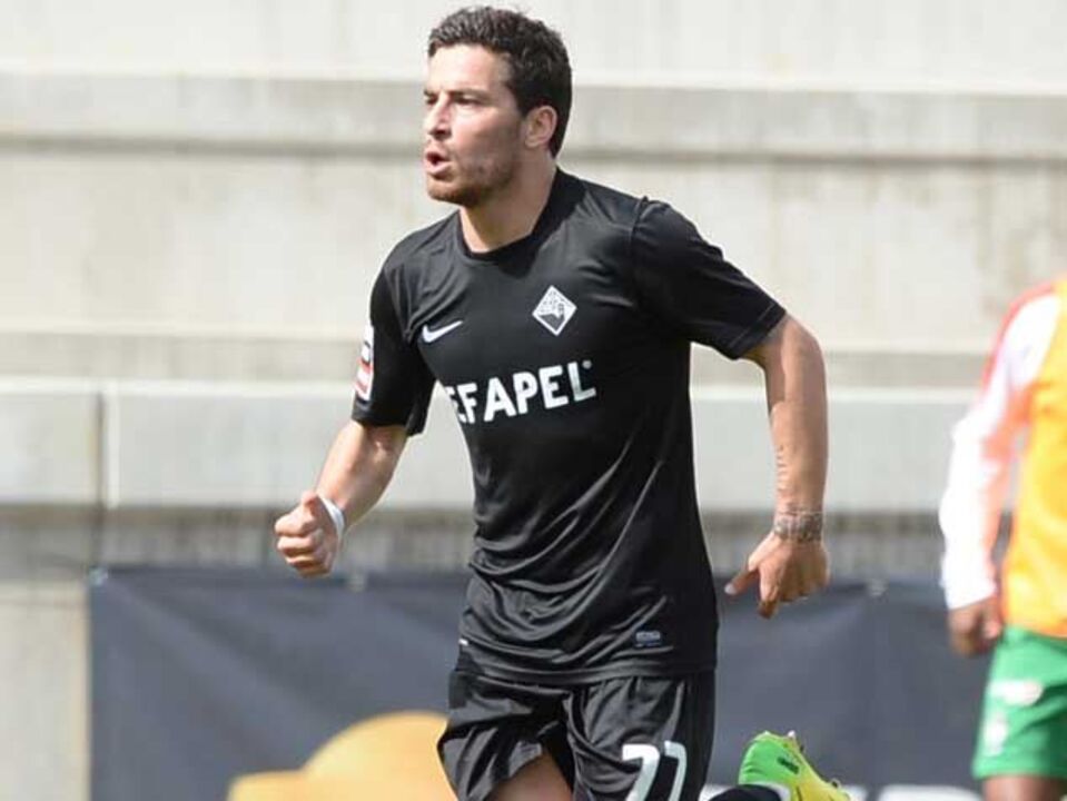 Bis deixa estudantes no top 8 da Liga