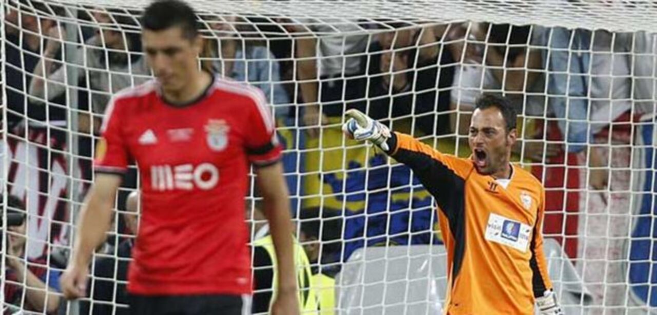 Cardozo prolonga a triste sina