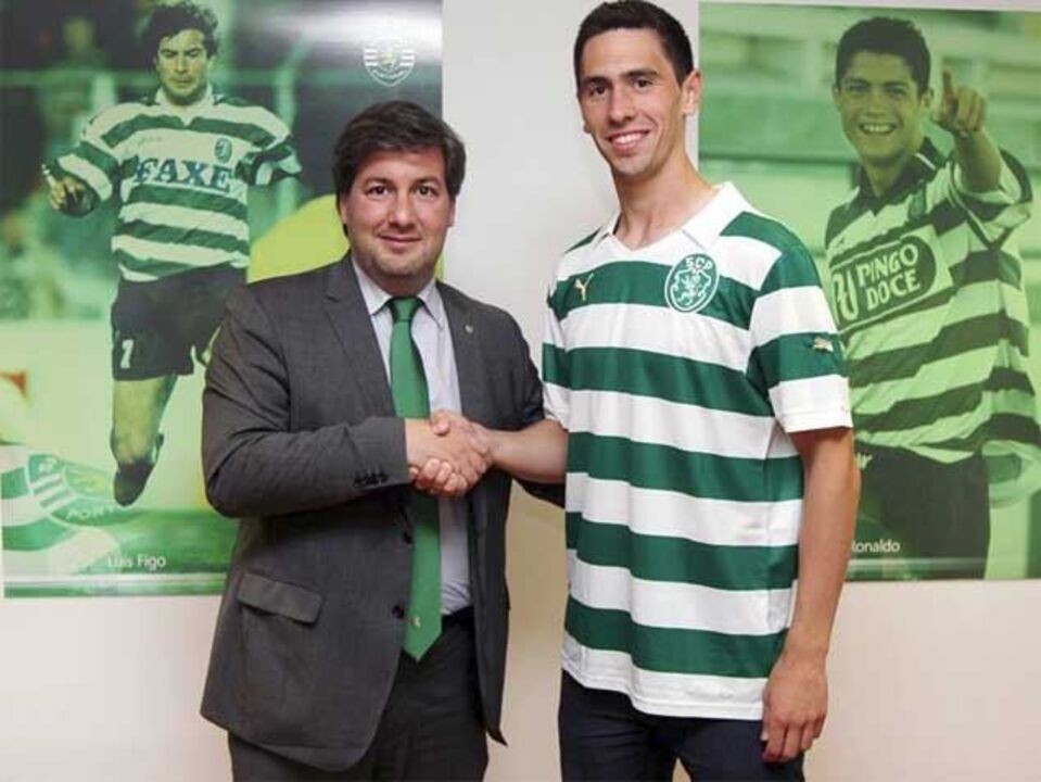 Leões oficializam Paulo Oliveira
