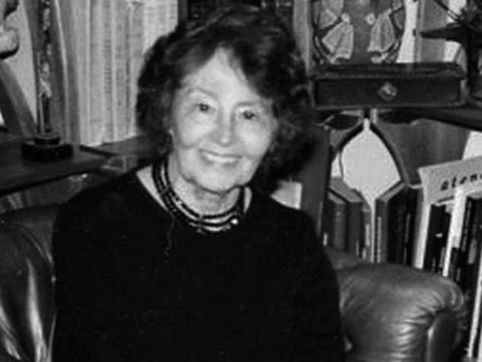 Filóloga dá nome a rua de Record