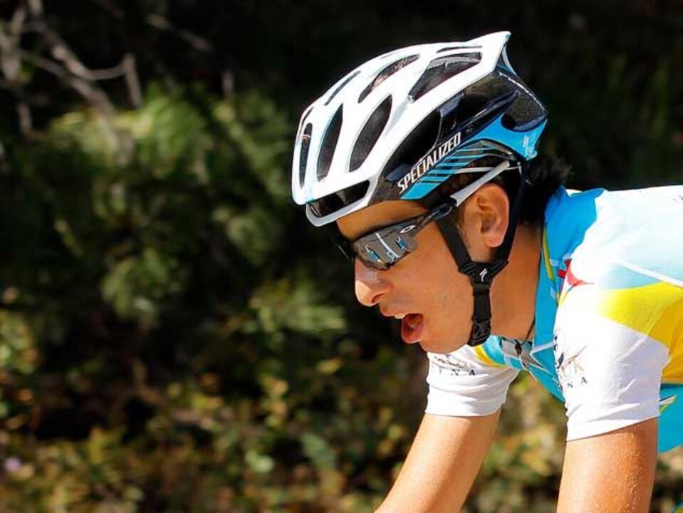 Fabio Aru conquista 15.ª etapa