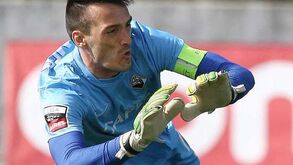 Eterno pré-convocado dá salto para o topo