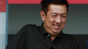 Peter Lim oficializado como novo dono do Valencia