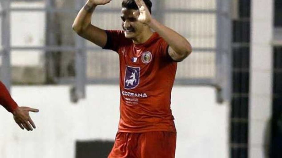 Ac. Viseu-Santa Clara, 0-1: Açorianos festejam permanência