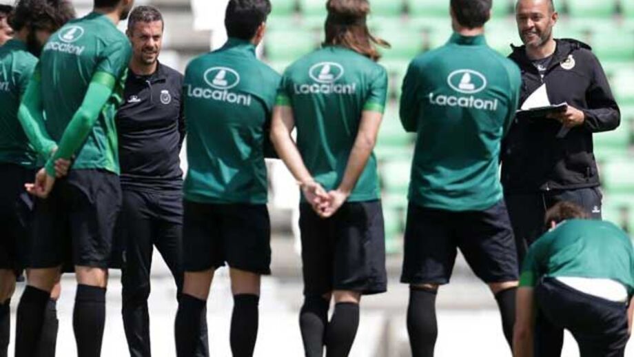 Nuno Espírito Santo abre o treino 
