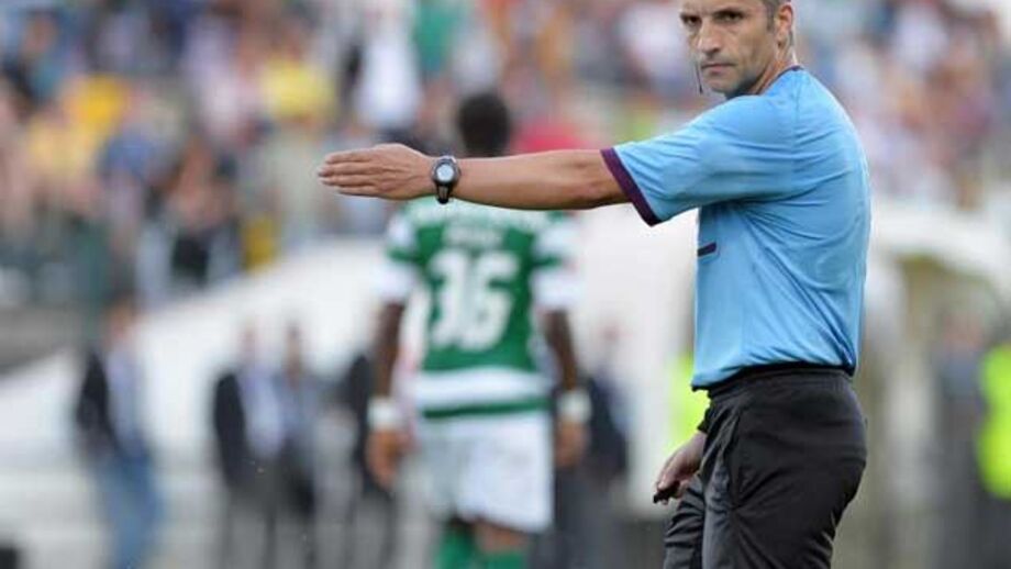 Rui Costa arbitra o FC Porto-Benfica