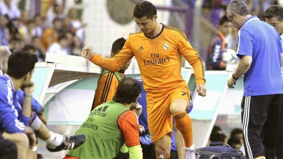 Ronaldo faz corrida após ter saído por precaução 