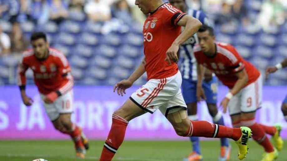 Enzo apontou o golo 100 da época encarnada