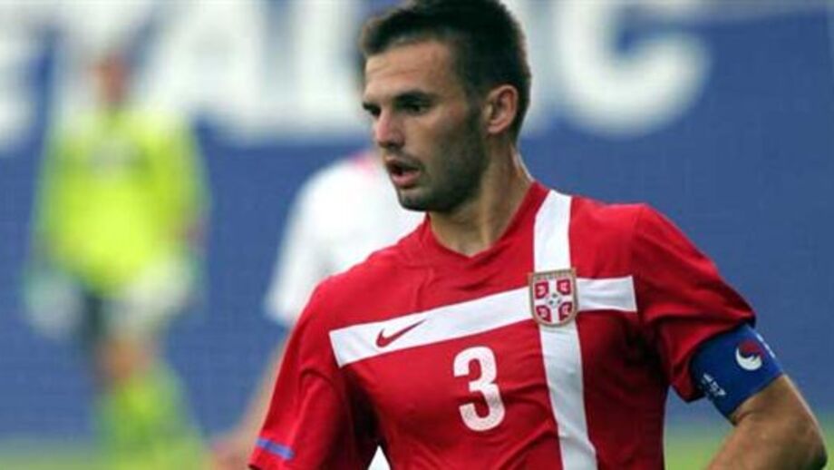 Salários complicam Petkovic