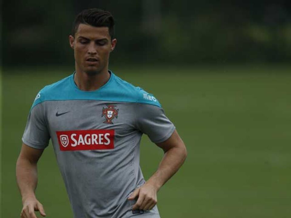 Ronaldo tem tendinose rotuliana