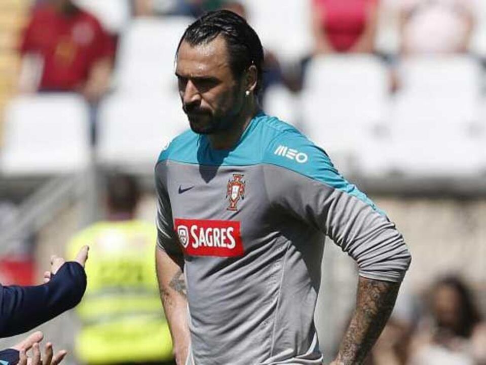 Hugo Almeida: «O Brasil respira futebol»