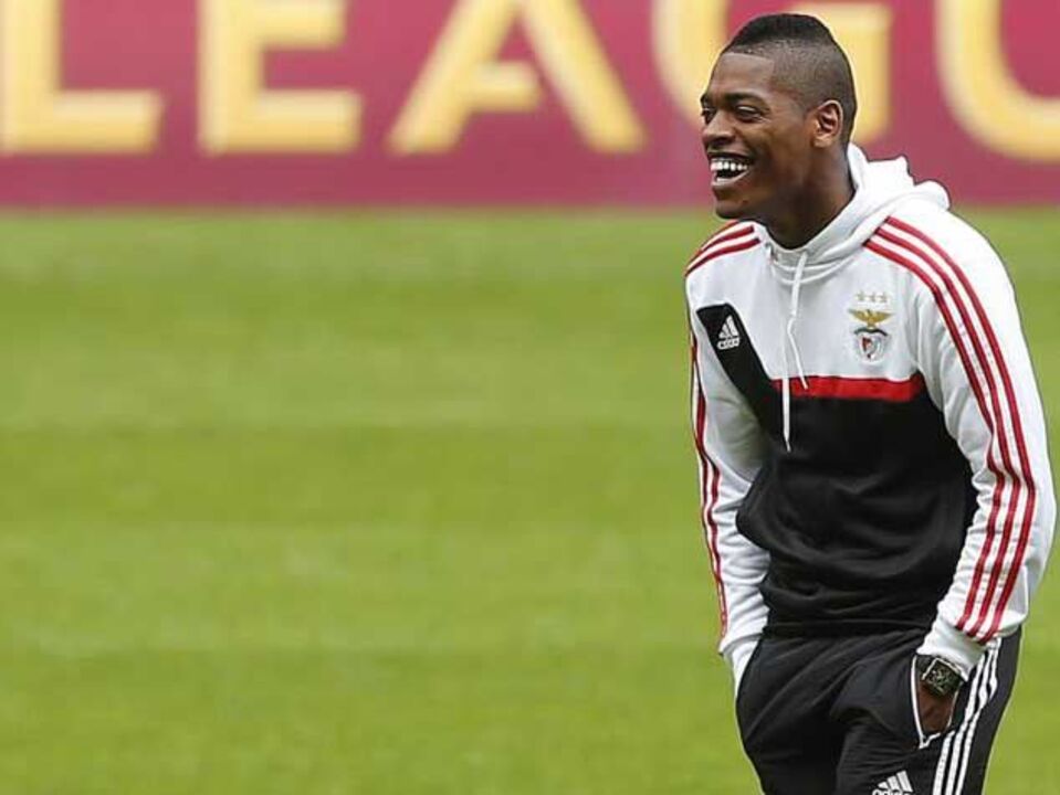 Ivan Cavaleiro longe de Coimbra