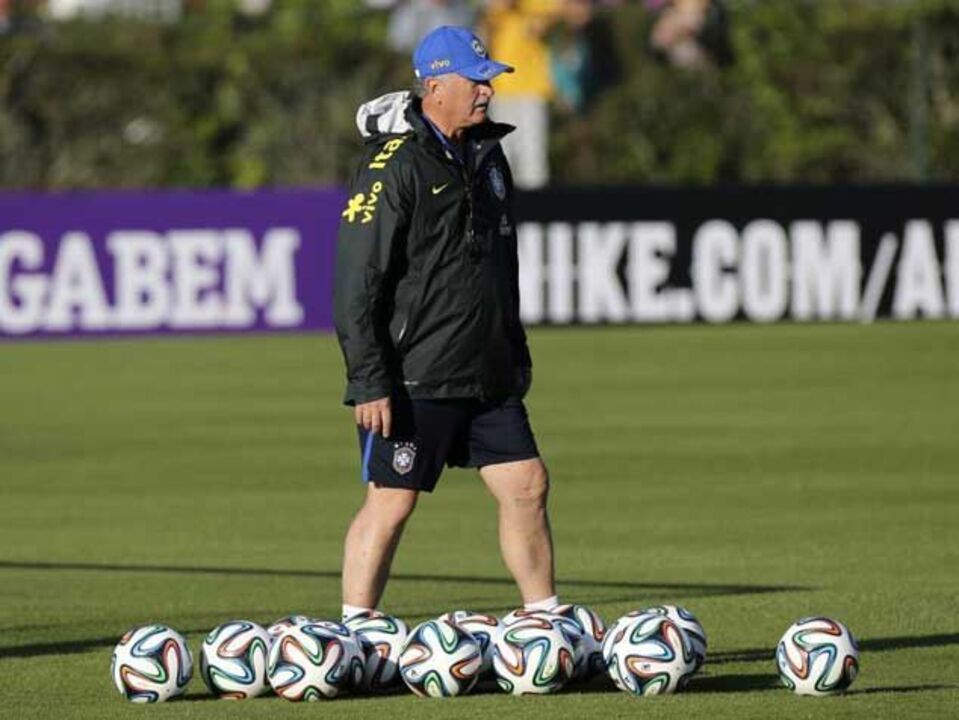 Titulares no ginásio no regresso ao trabalho