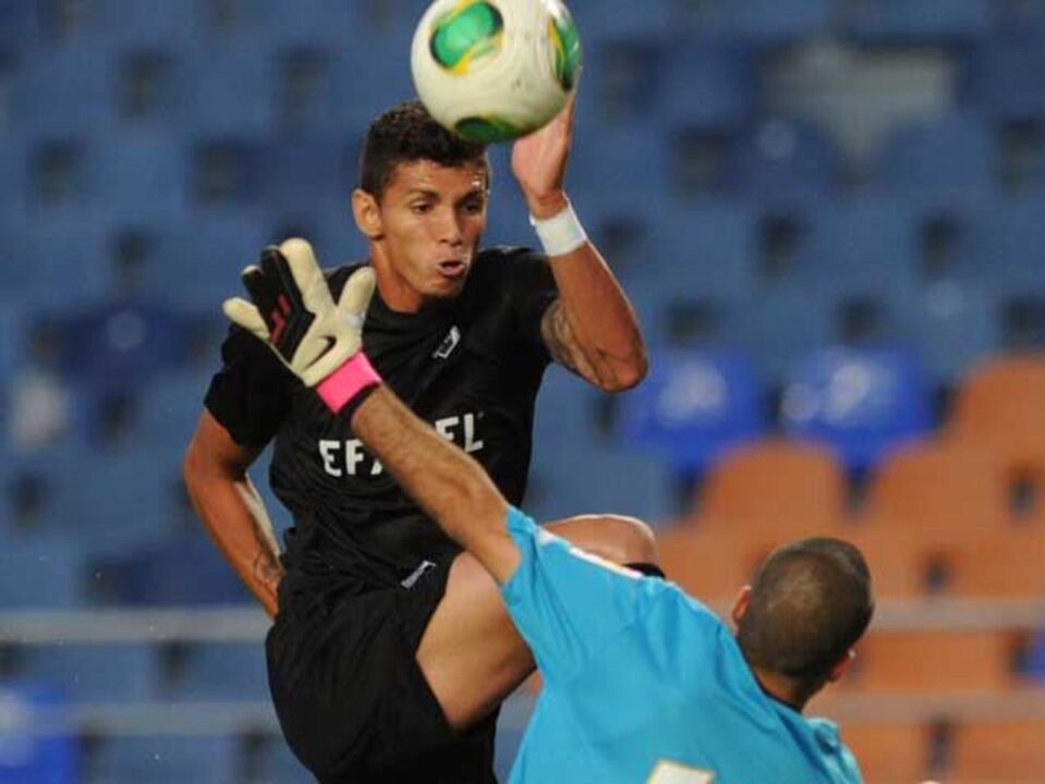 Grémio desvia Manoel