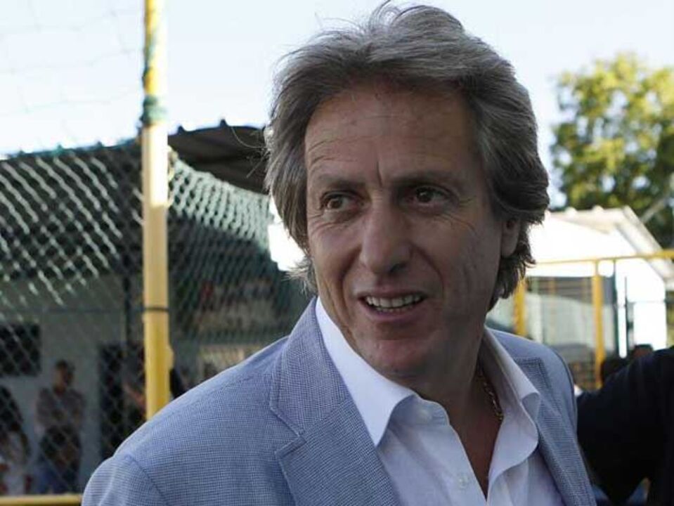 Jesus: «Quando perco revejo os jogos para perceber»