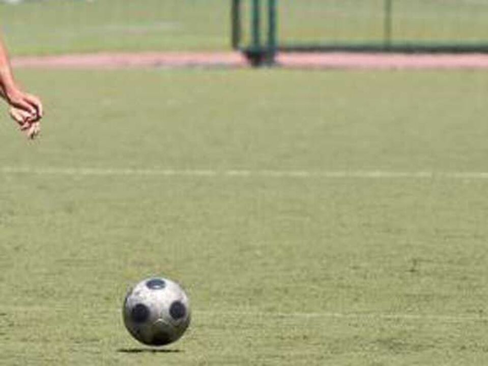 Estoril Foot: Benfica e Alverca dominam nos "oitavos"