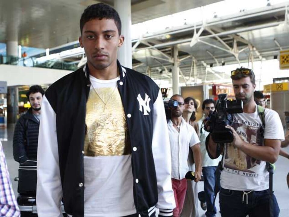 César despacha hoje os exames e assina