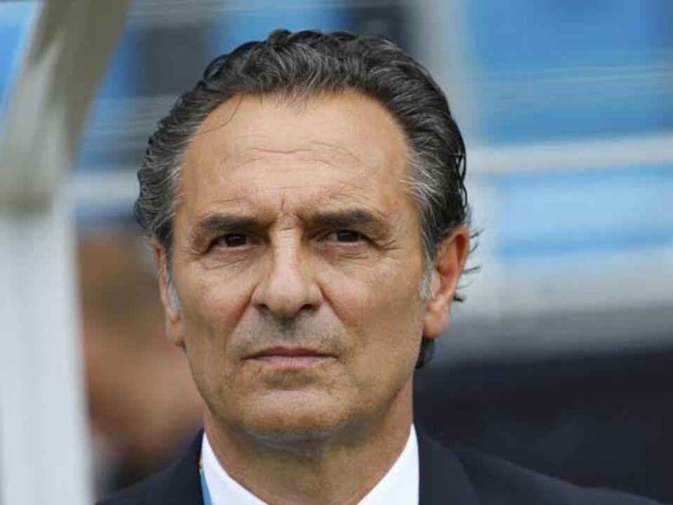 Cesare Prandelli demite-se da seleção italiana