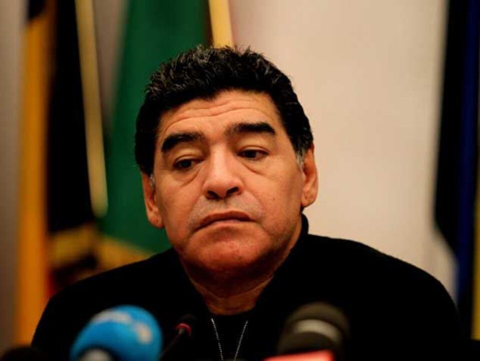 Maradona: «Por que não mandam Suárez para Guantanamo?»