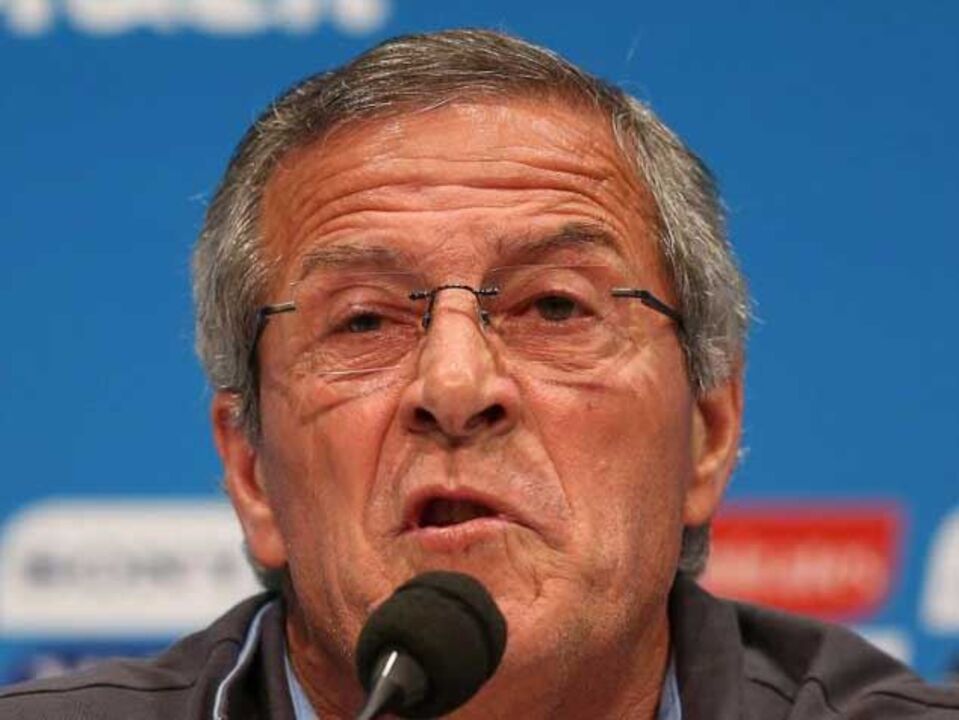 Óscar Tabárez: «Severidade excessiva»