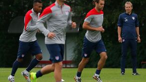 Torre de Babel em prol de um país