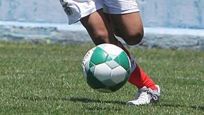 Estoril Foot 2014: Benfica domina e passa à 2ª fase