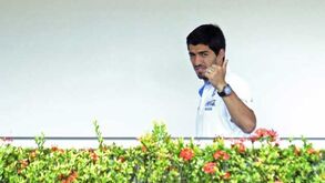 Luis Suárez obrigado a abandonar 
