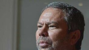 Ultimato da águia e Carlos Pereira passa a bola