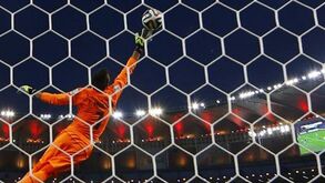 Colômbia-Uruguai, 2-0: Fantástico James e... adeus fantasma