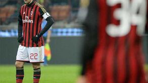 AC Milan anuncia saída de Kaká