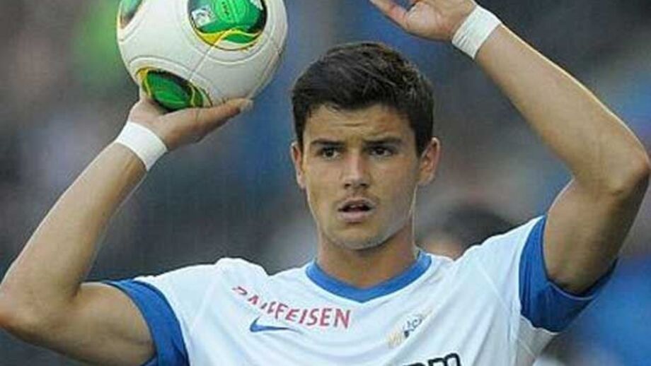 Menino dos Alpes para fazer esquecer Siqueira