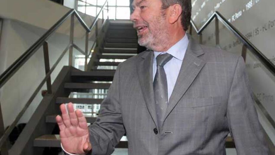 Carlos Pereira revela contactos do Sporting por Derley