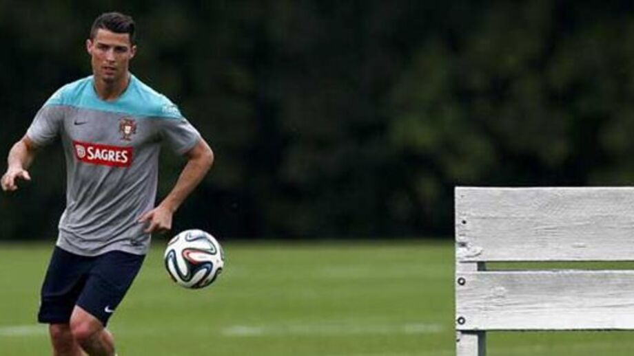 Tendão rotuliano de Ronaldo em risco desde a Suécia