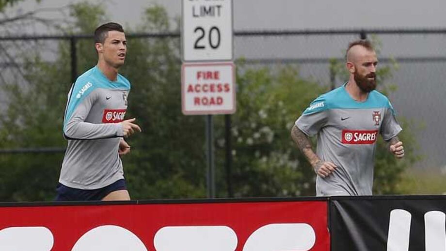 Ronaldo e Meireles prosseguem recuperação no relvado